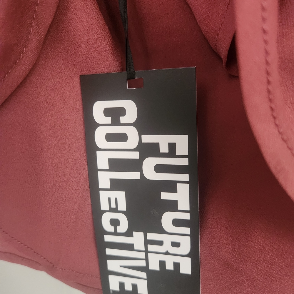 Future Collective Elegant Dusty Rose Women's Blouse 1X - Picture 3 of 5